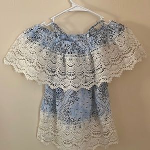 No boundaries blue and white blouse xs worn once